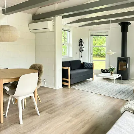 Thatched Near Oer And Dom wakacyjny *